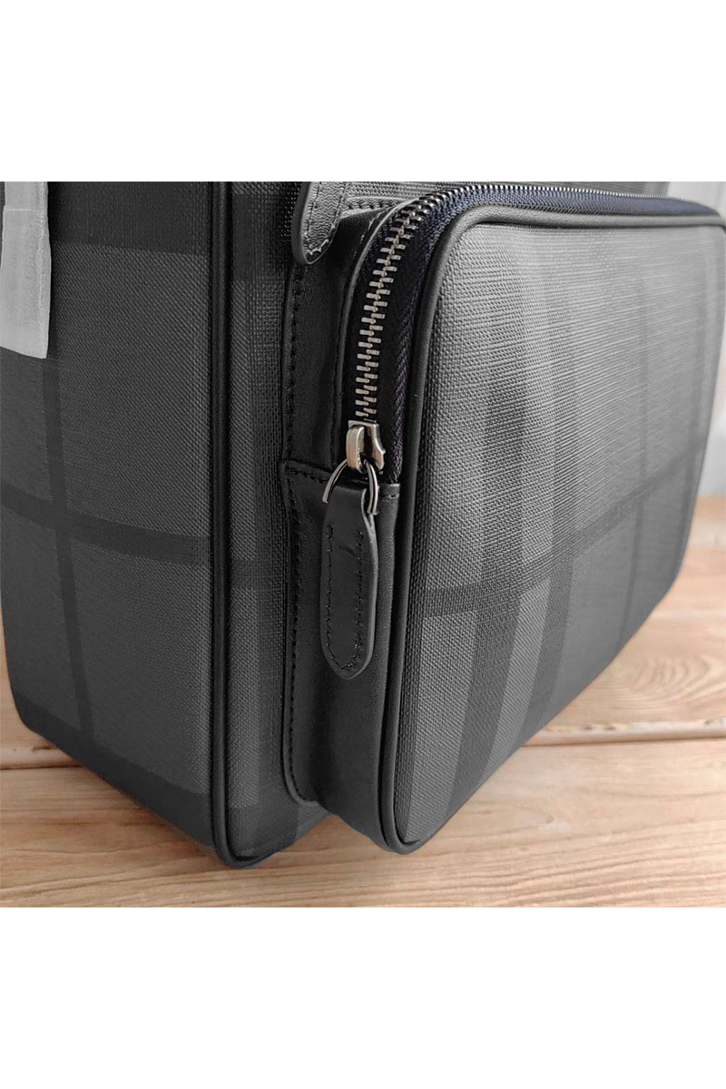 Burberry Кожаный рюкзак London Check 39х28x9 см