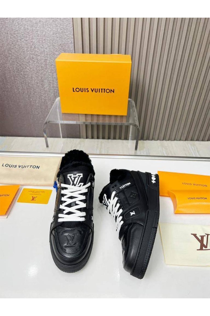 Lоuis Vuittоn Кожаные кроссовки с мехом Trainer Premium - Black