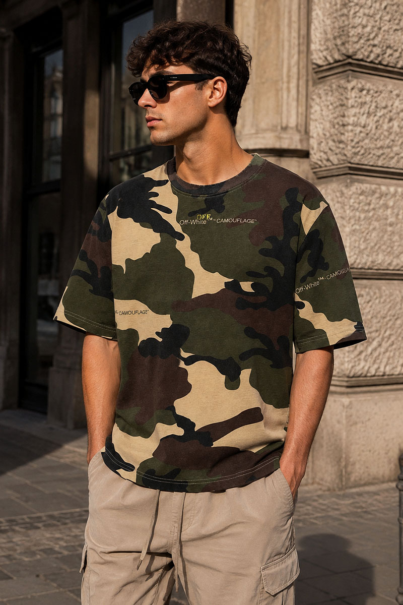 Off-White Оверсайз футболка Arrows Camo