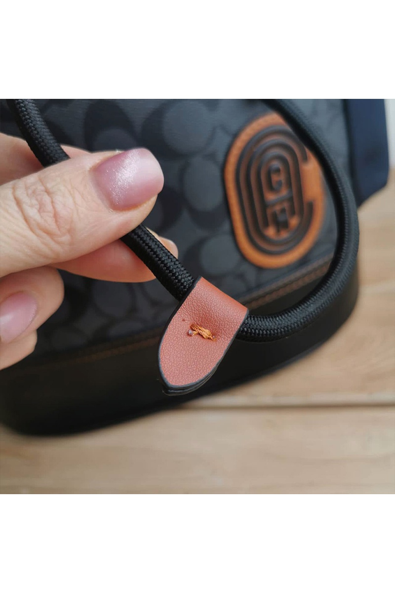 Coach Кожаный рюкзак Coach Rivington 40x30 см