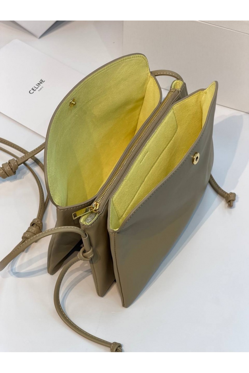 Celine Кожаная сумка Trio Flap premium 22.5x13x3.5 см