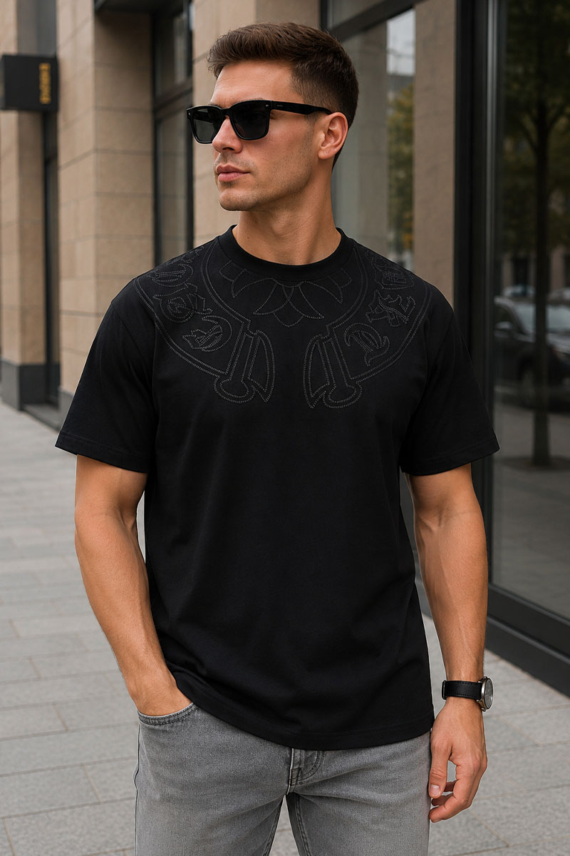Designer Clothing Чёрная оверсайз футболка Gothic logo
