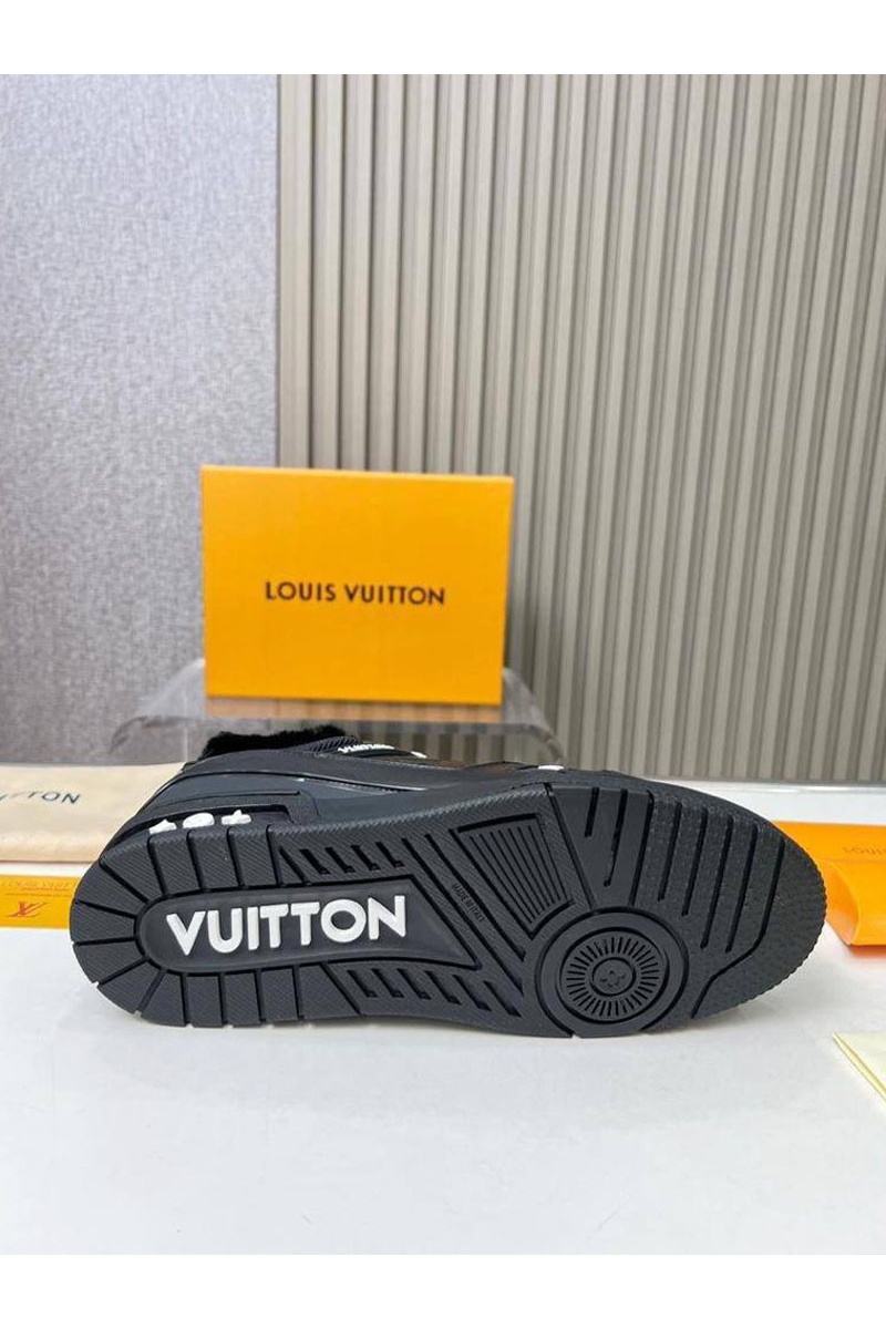 Lоuis Vuittоn Кожаные кроссовки с мехом Trainer Premium - Black