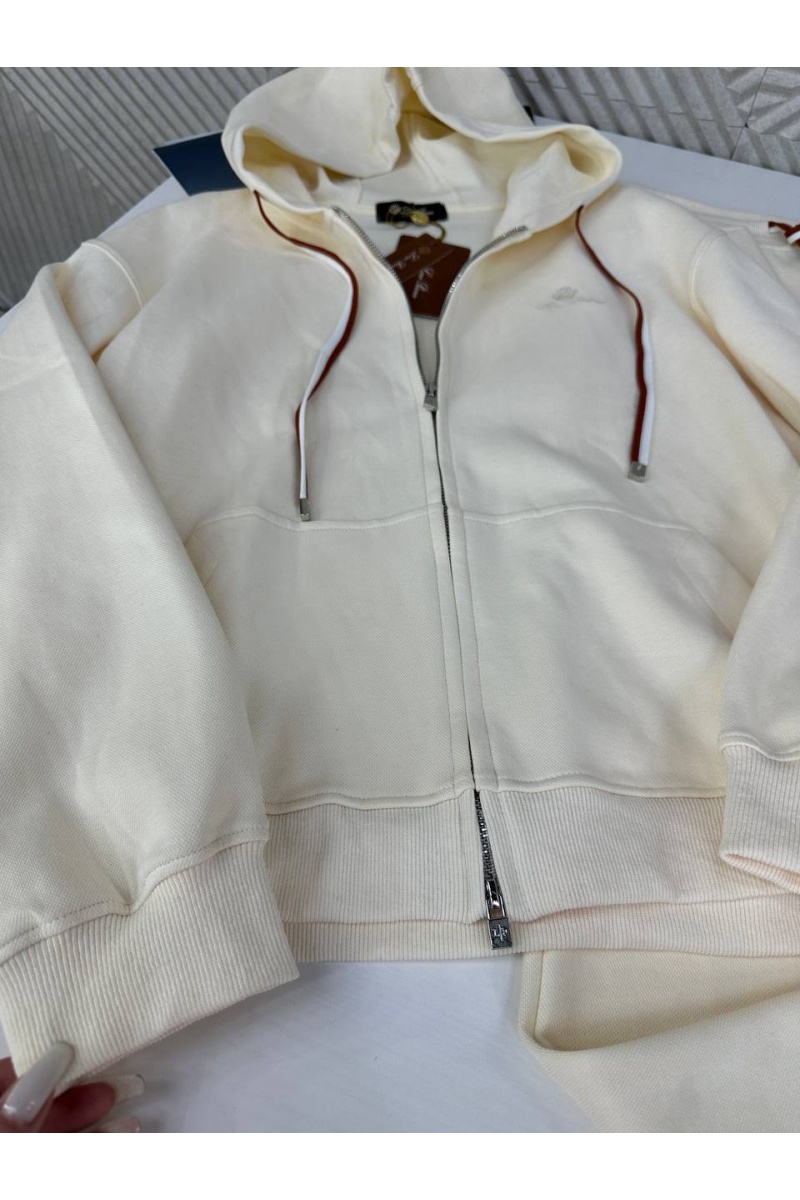 Loro Piana Женский бежевый костюм Premium