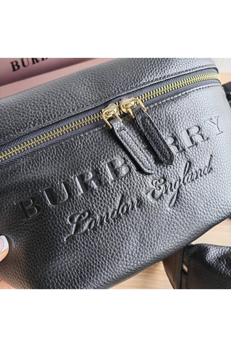 Burberry Кожаная сумка на пояс 30х17 см