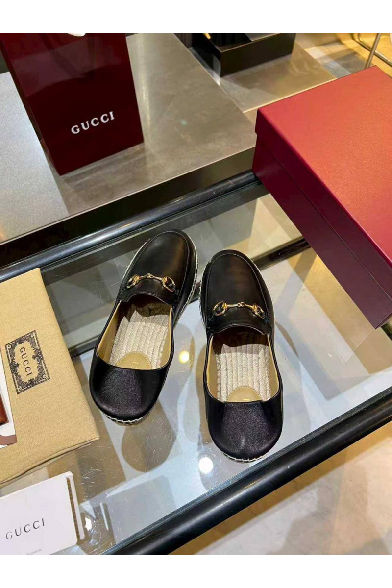 Gucci Женские кожаные лоферы GG Horsebit premium