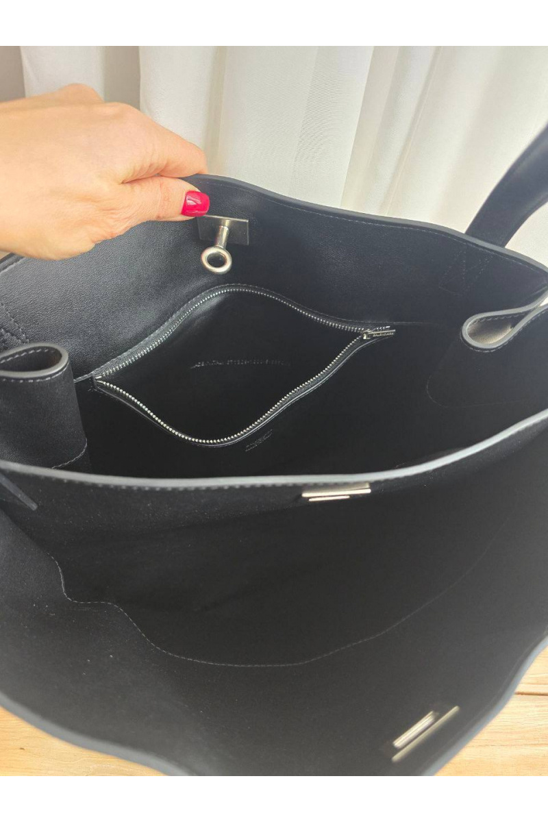 Balenciaga Кожаная сумка 37x34 см