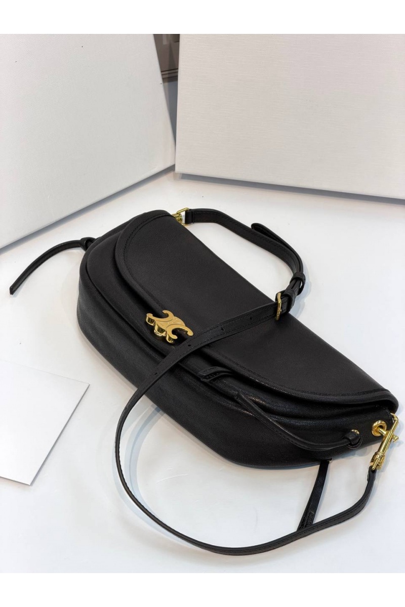 Celine Кожаная сумка Little Halfmoon Soft Triomphe premium 25x13x5 см