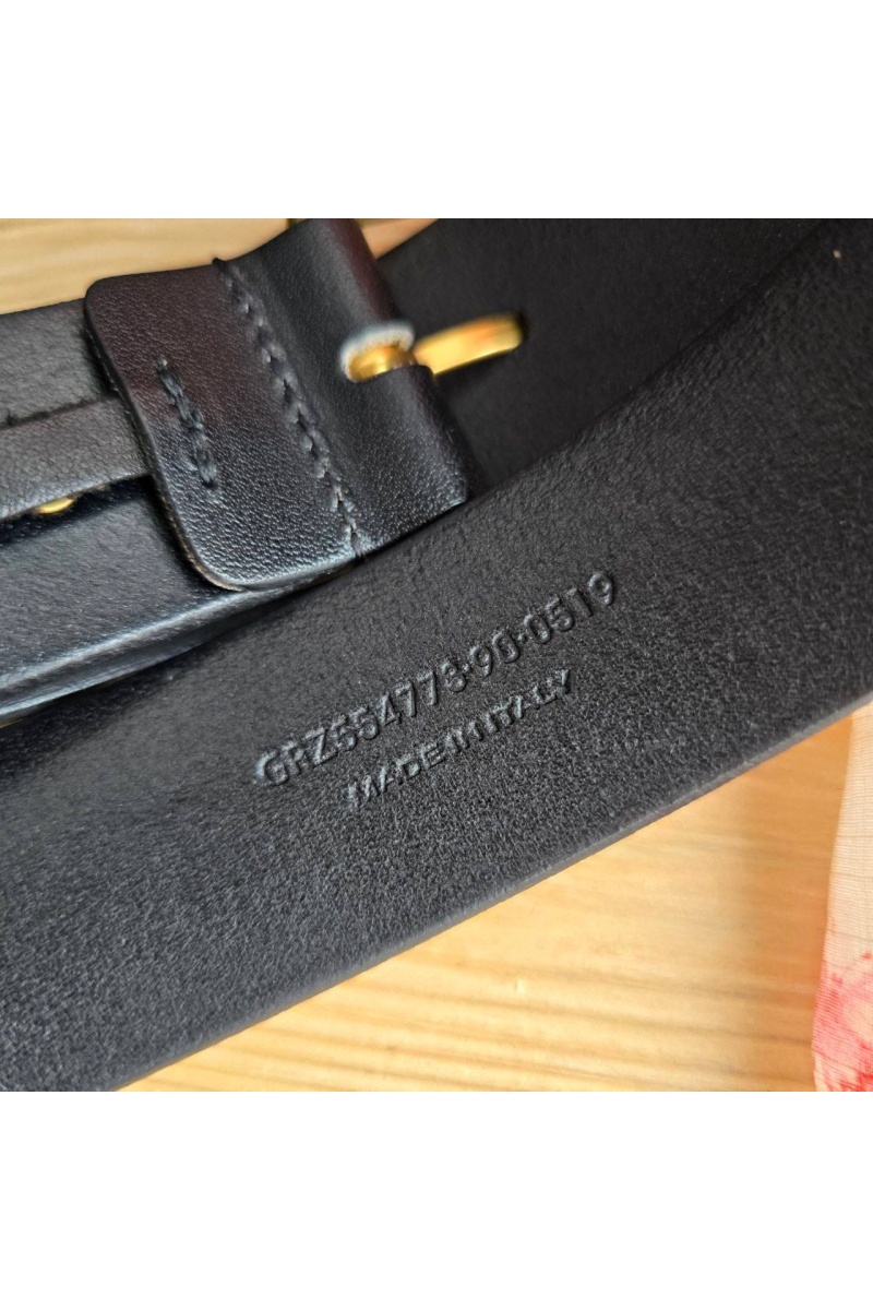 Yves Saint Laurent Женский кожаный ремень (длина  85 / 90 см)