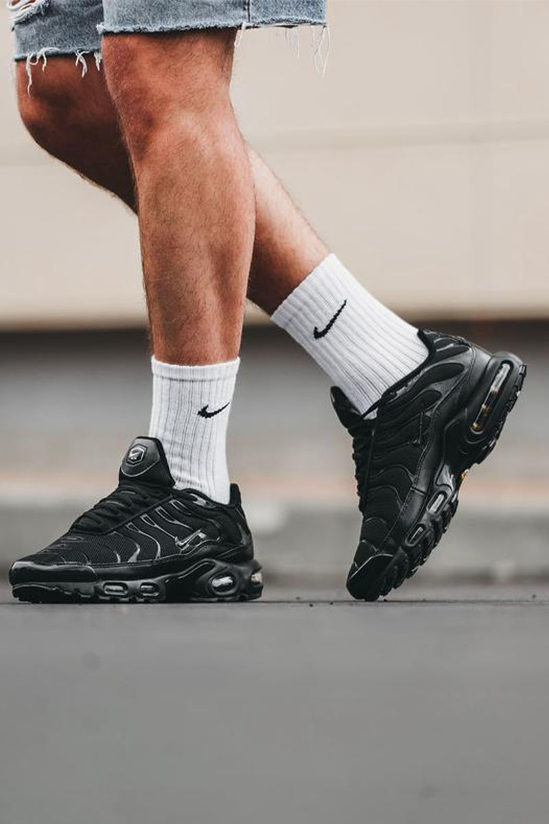 Nike Кроссовки AM Plus "Triple Black"