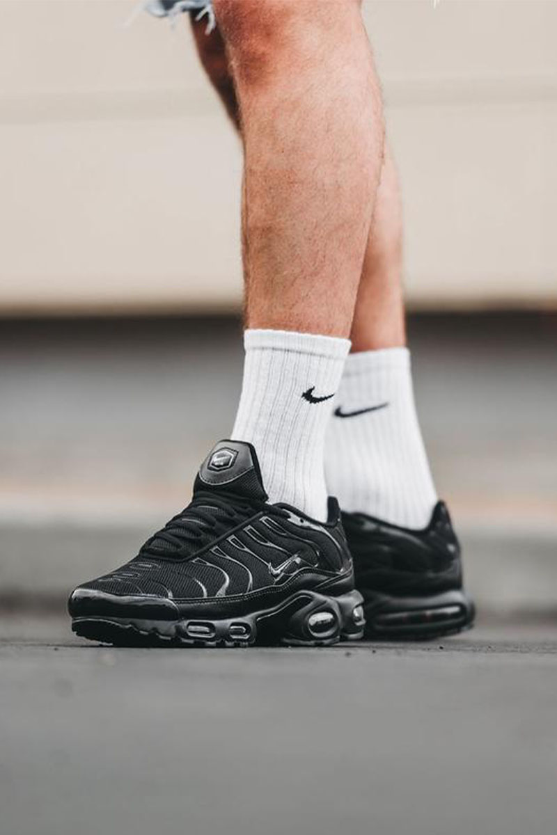 Nike Кроссовки AM Plus "Triple Black"