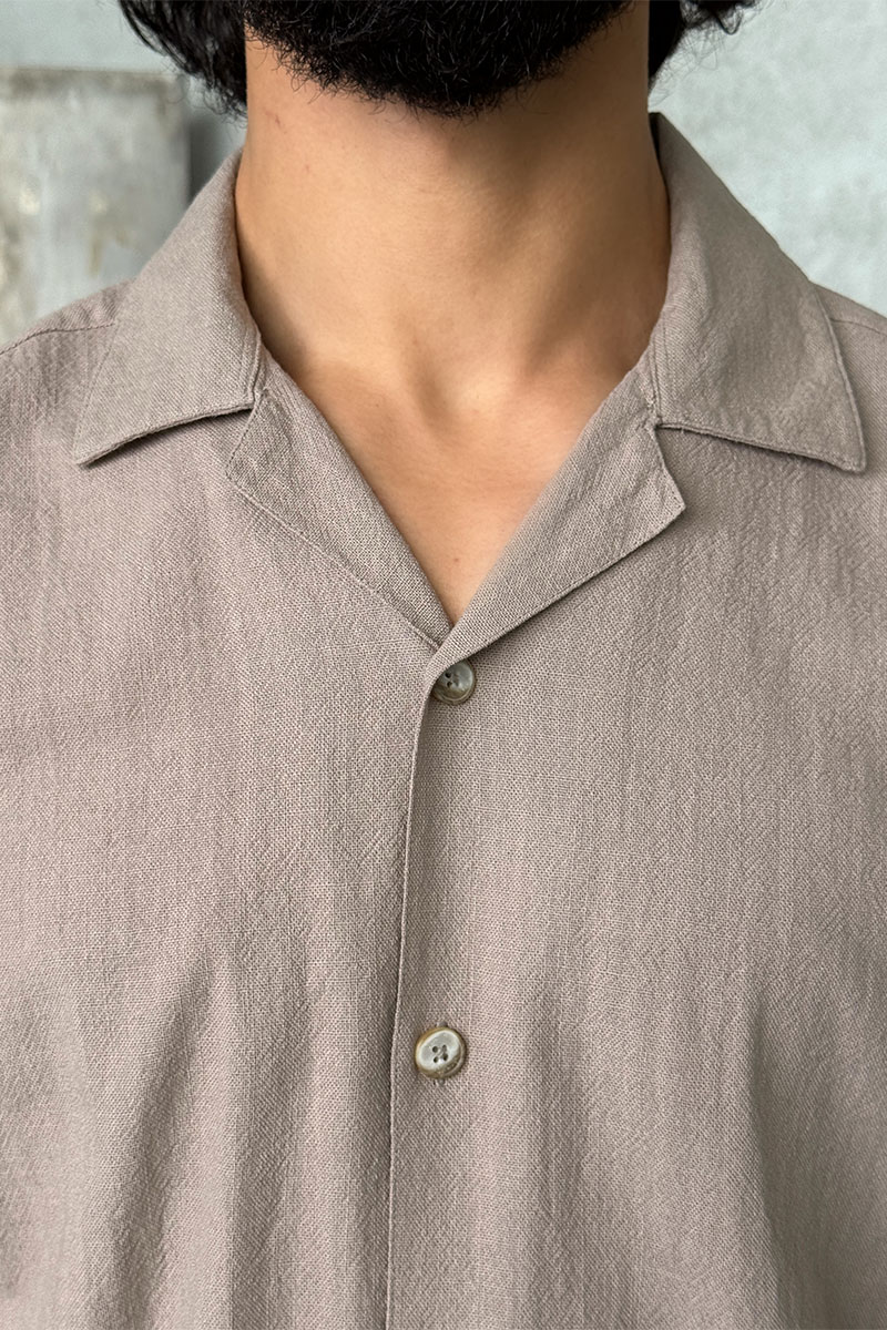 Loro Piana Мужская рубашка бежевого цвета