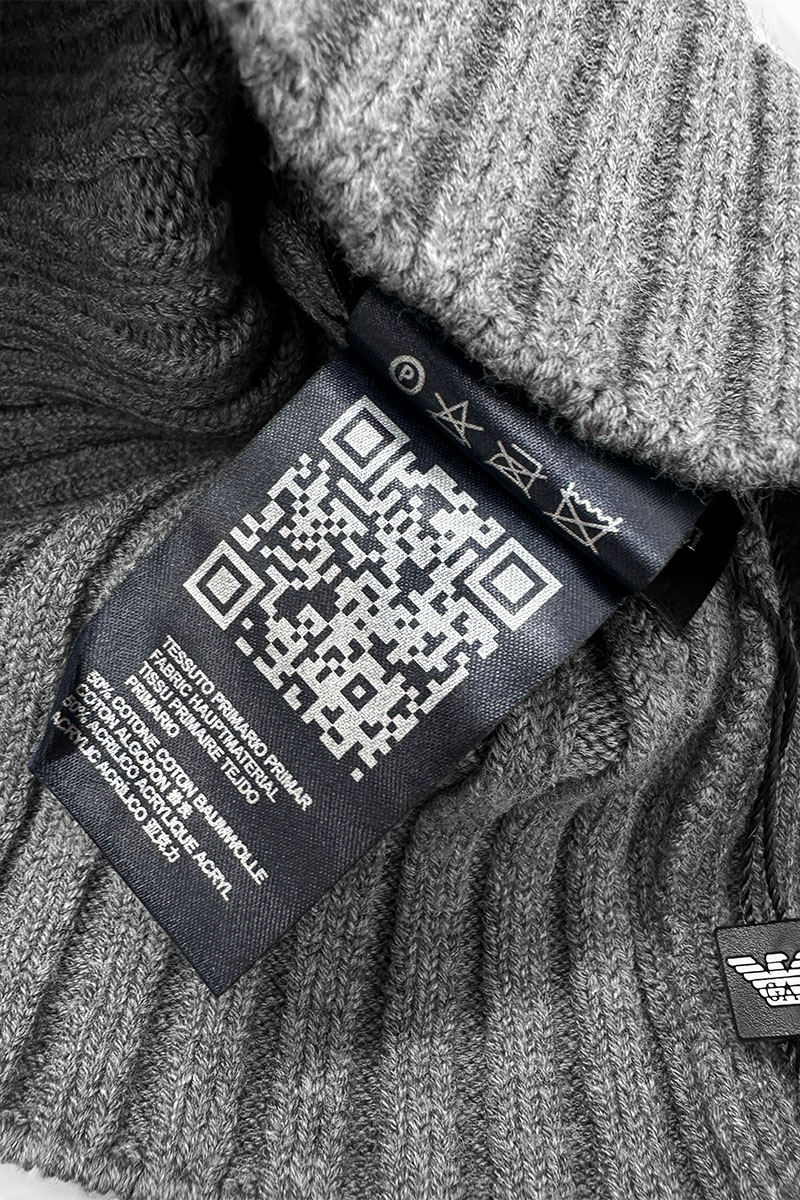 Emporio Armani EA7 Мужская серая шапка