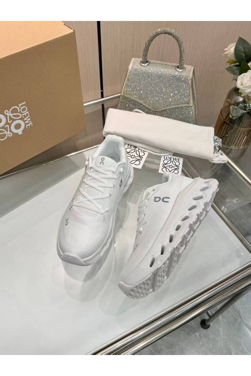 Designer Clothing Женские кроссовки On Cloudtilt premium