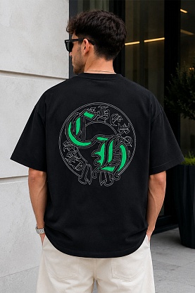Чёрная оверсайз футболка Gothic logo 