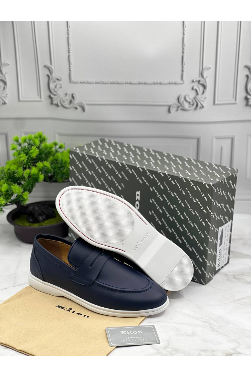 Kiton Кожаные лоферы тёмно-синего цвета