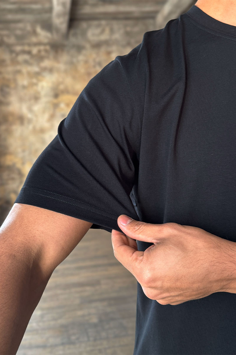 Hugо Воss Мужская чёрная футболка Russell Athletic