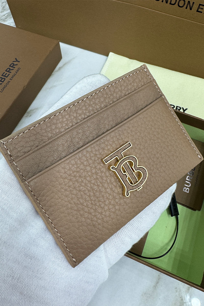 Burberry Кожаный кардхолдер Premium 10x7 см