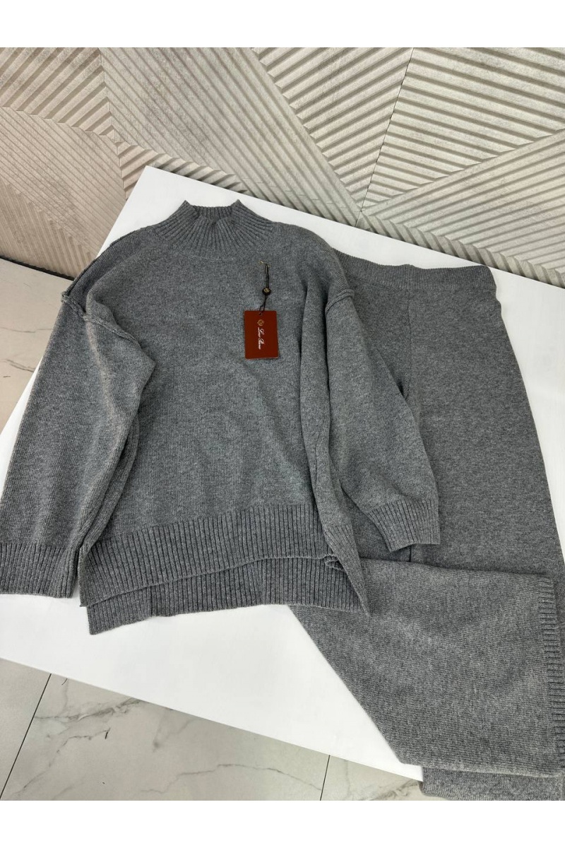 Loro Piana Женский серый костюм Premium