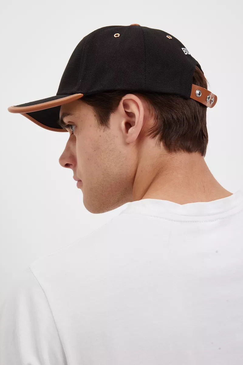 Burberry Бейсболка чёрного цвета logo-applique