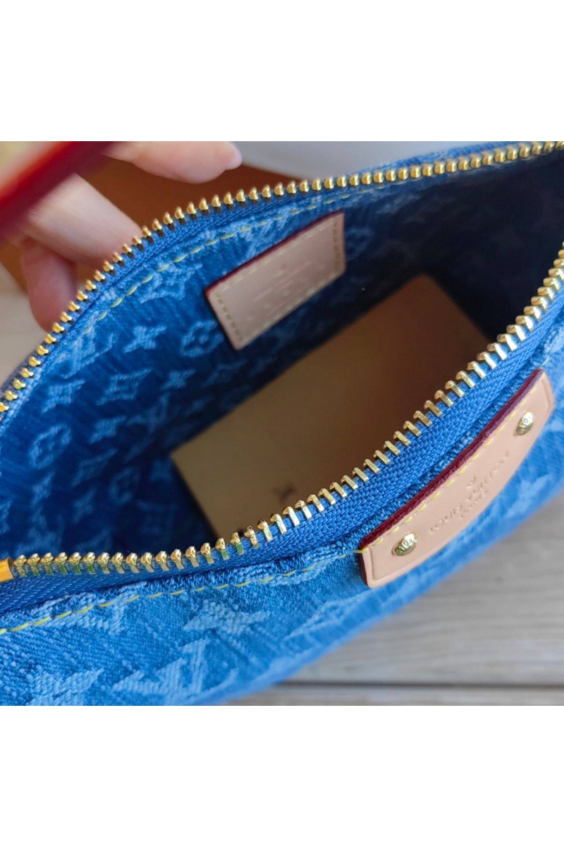 Lоuis Vuittоn Женская сумка-хобо Hills Pochette 22x11 см
