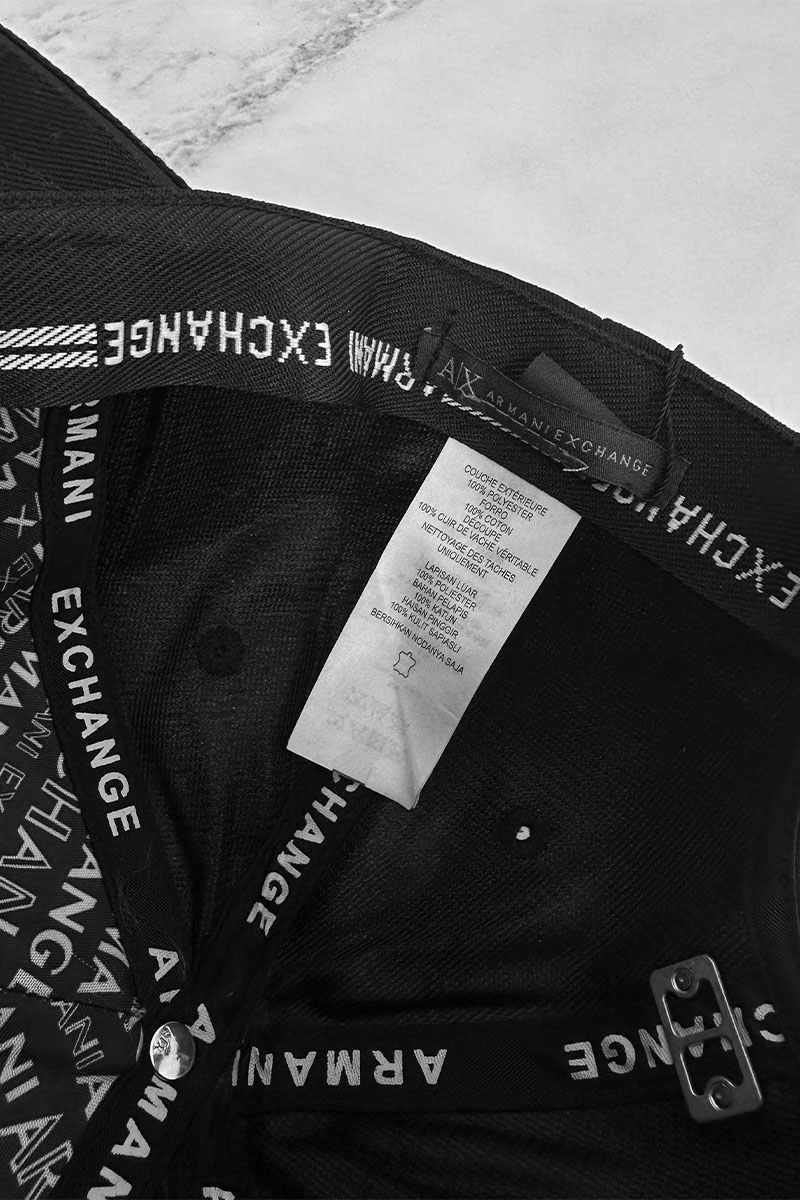 Emporio Armani EA7 Бейсболка чёрного цвета embroidered-logo