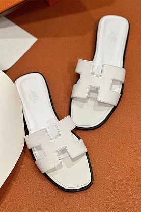 Женские кожаные шлёпанцы Premium - White