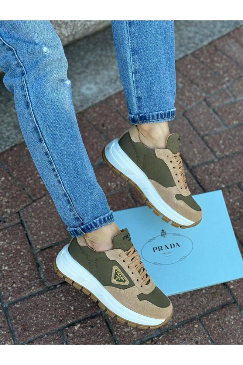 Prada Женские комбинированные кроссовки - Beige / Green