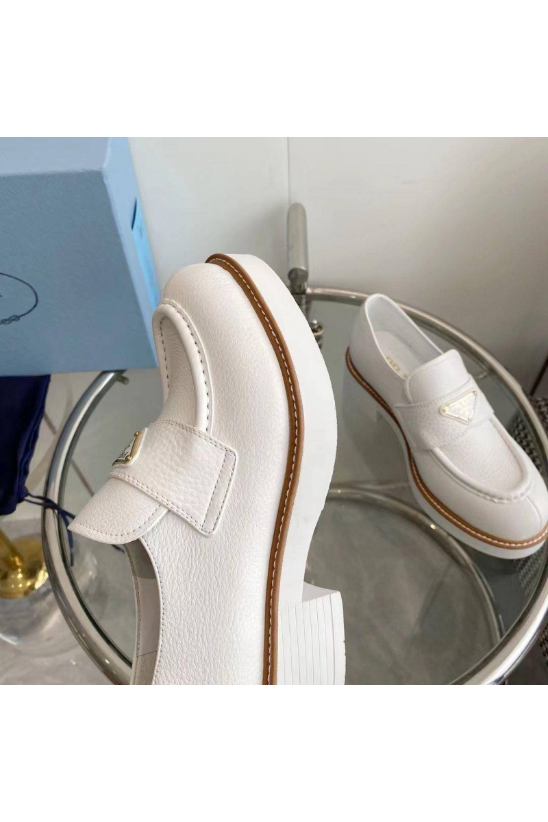 Prada Женские кожаные лоферы Premium - White