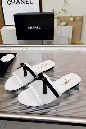 Женские кожаные шлёпанцы premium
