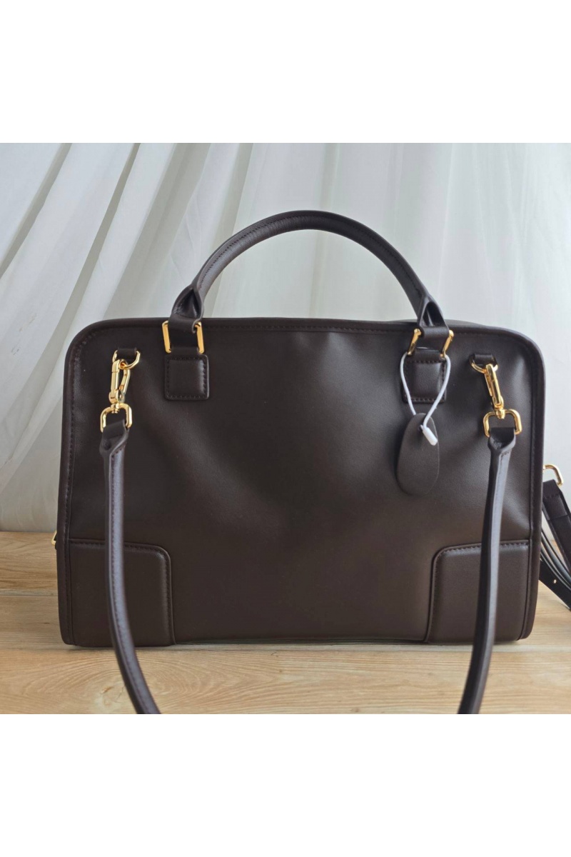 Loewe Кожаная сумка Amazona 34x24 см