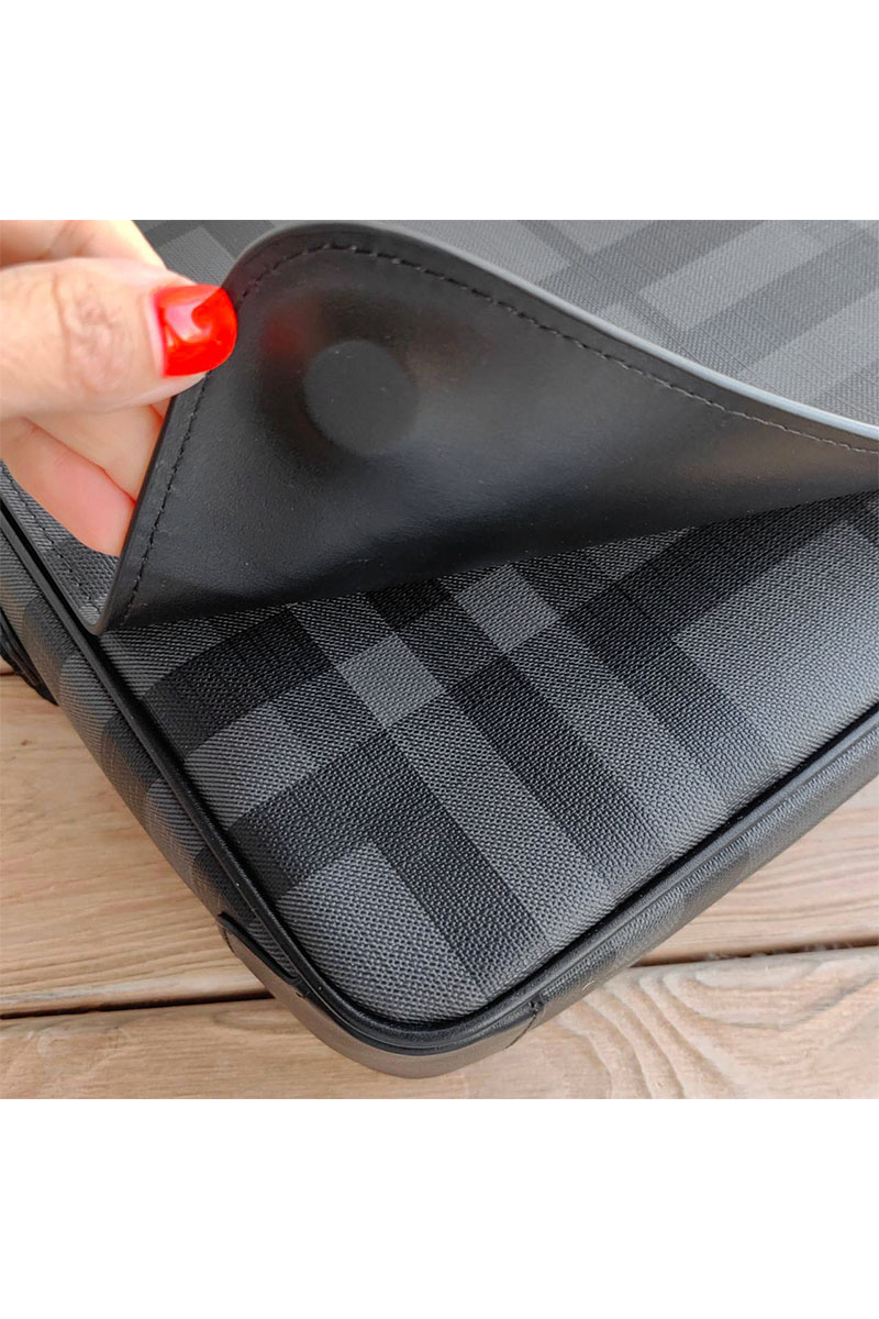 Burberry Кожаная сумка Bruno London Check 32x23 см