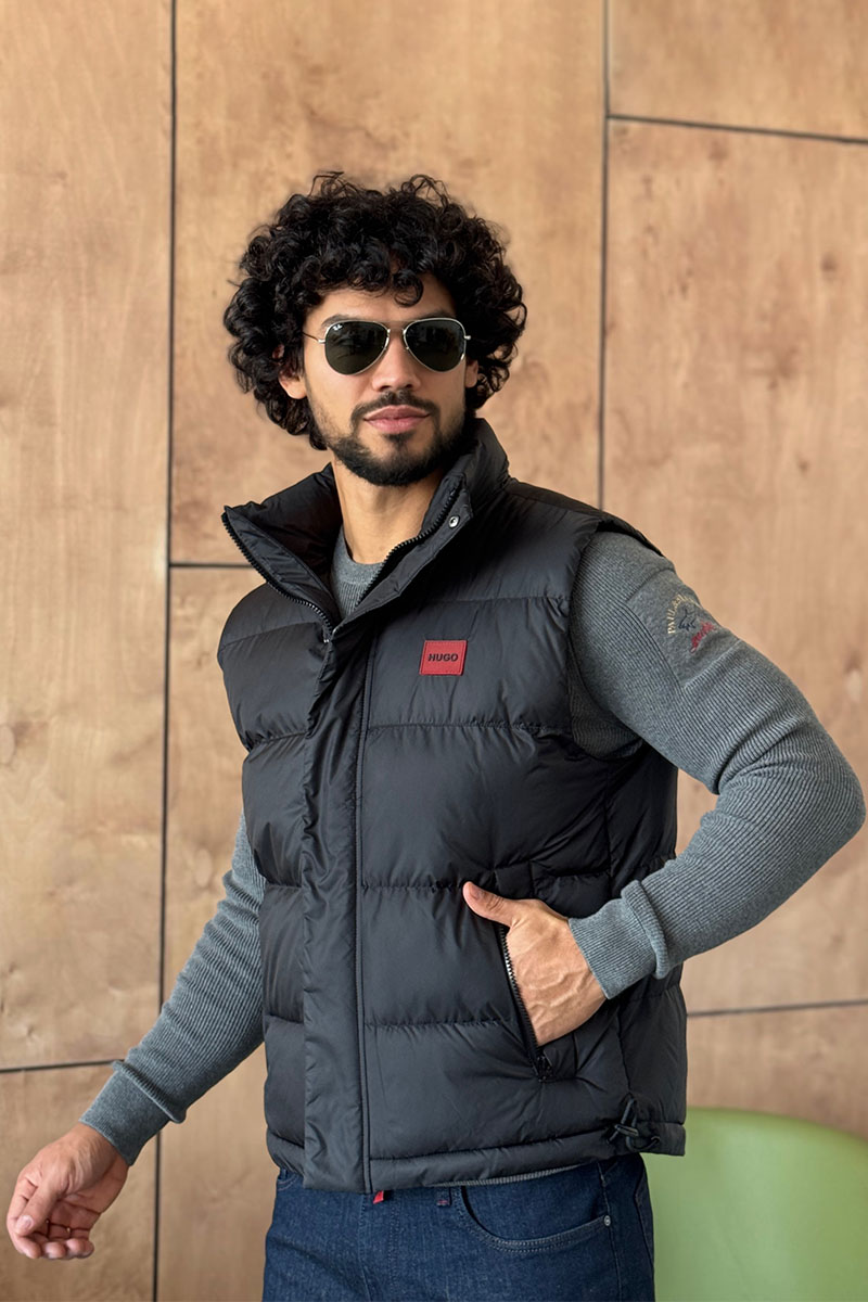 Hugо Воss Мужской чёрный жилет 