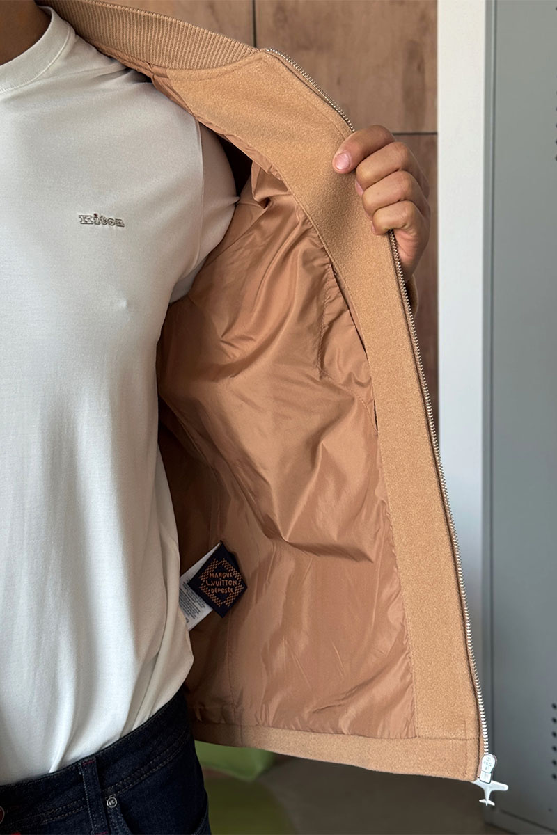 Lоuis Vuittоn Мужской бежевый бомбер 