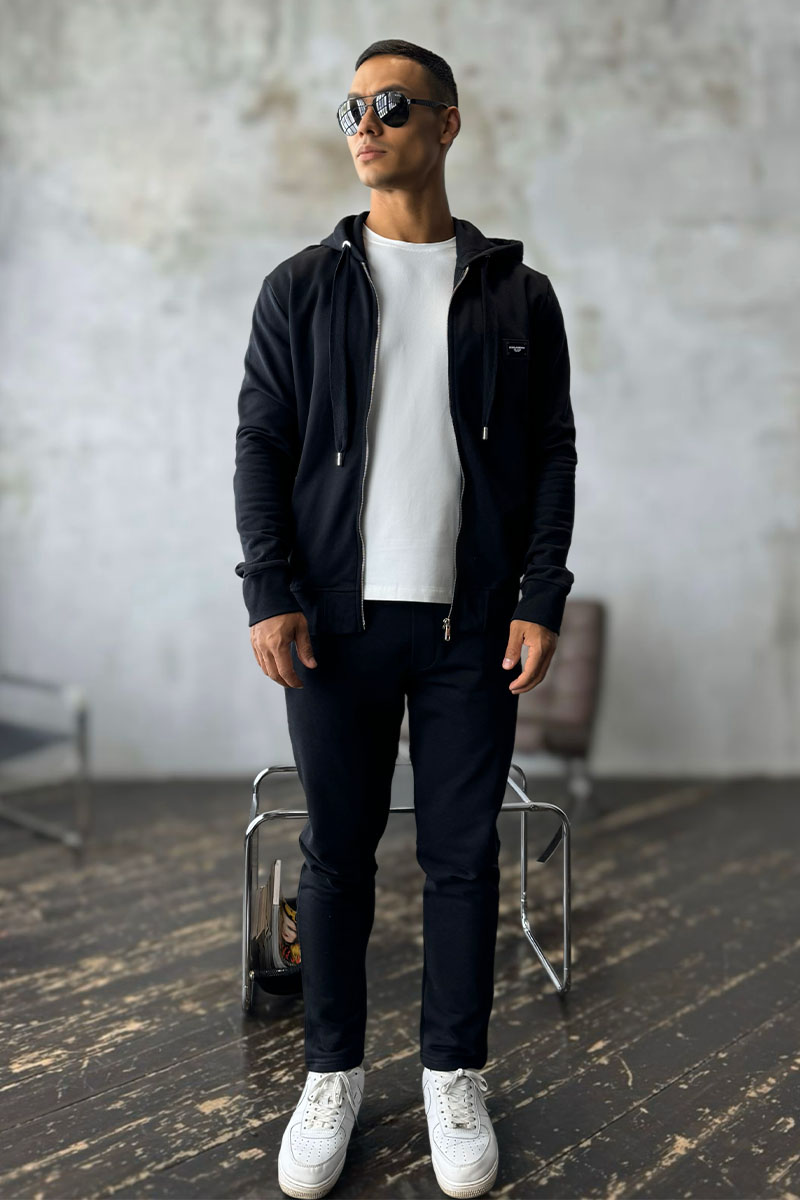 Dоlсе & Gаbbаnа Мужской чёрный костюм logo plaque