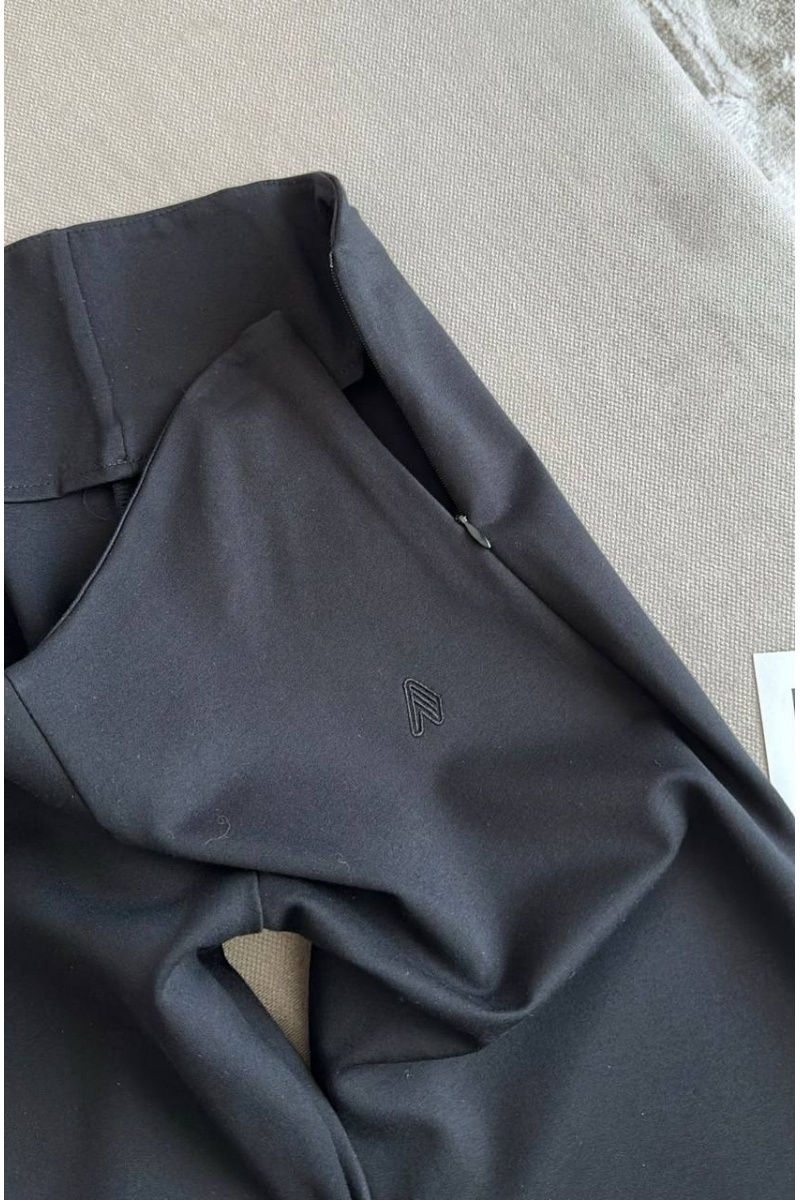 Designer Clothing Женские леггинсы чёрного цвета