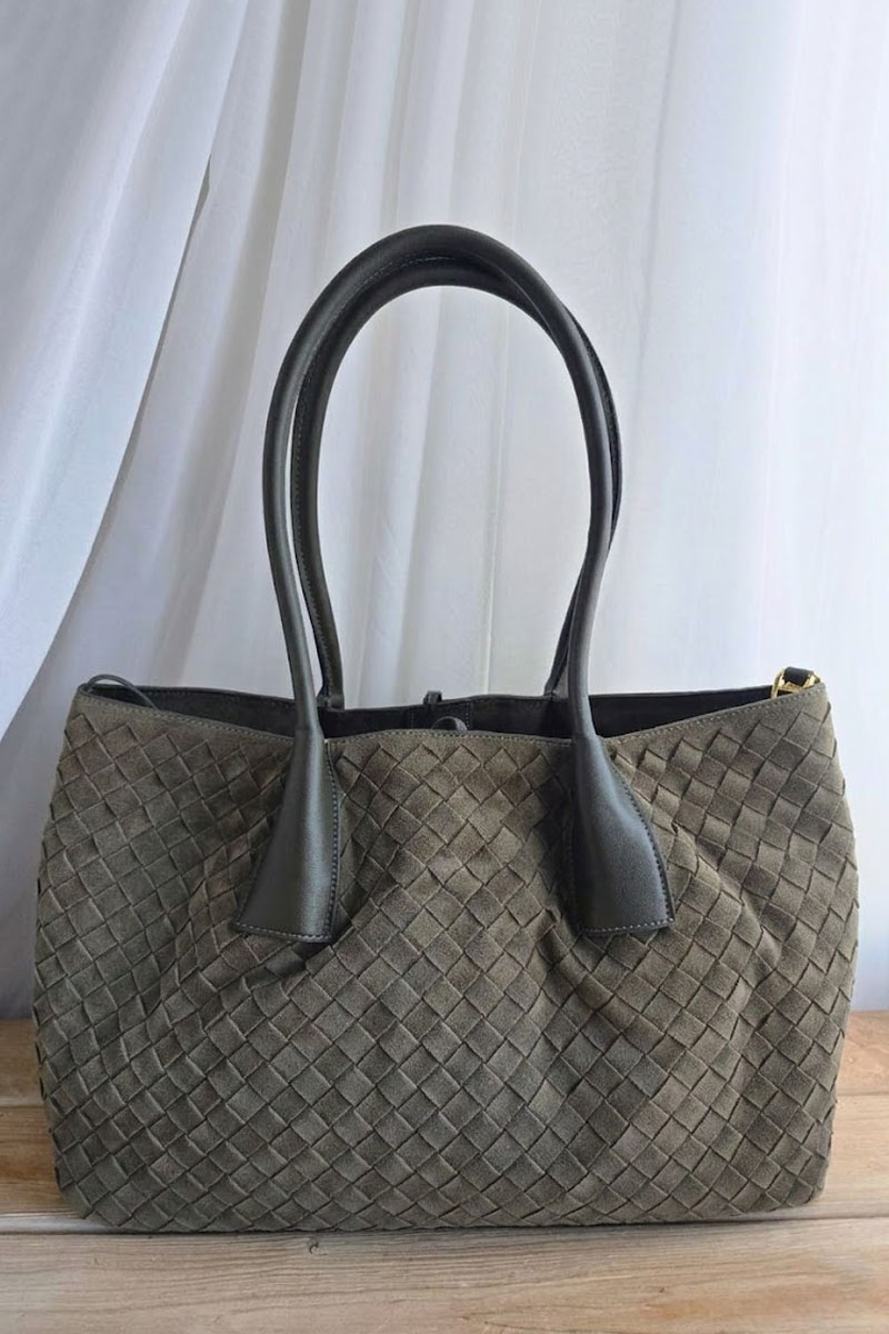 BV Замшевая сумка intrecciato 42x26