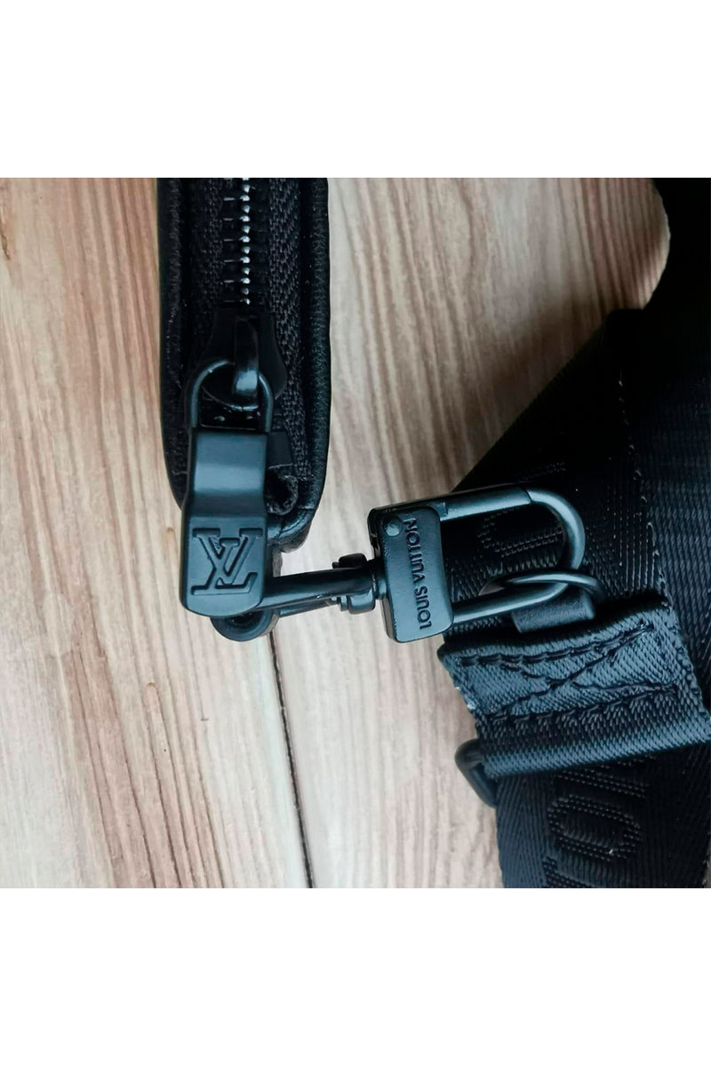 Lоuis Vuittоn Кожаная сумка Duo Messenger Monogram Shadow 25x18 см