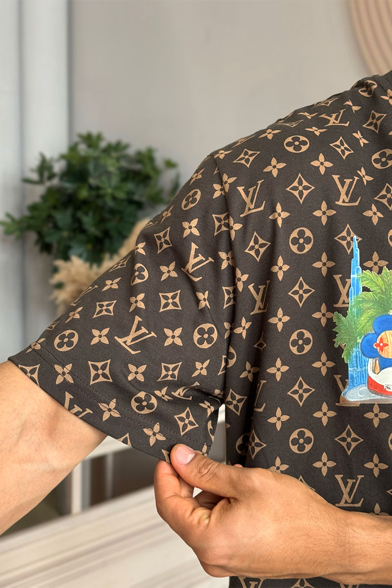 Lоuis Vuittоn Коричневая оверсайз футболка Monogram All-over Dubai
