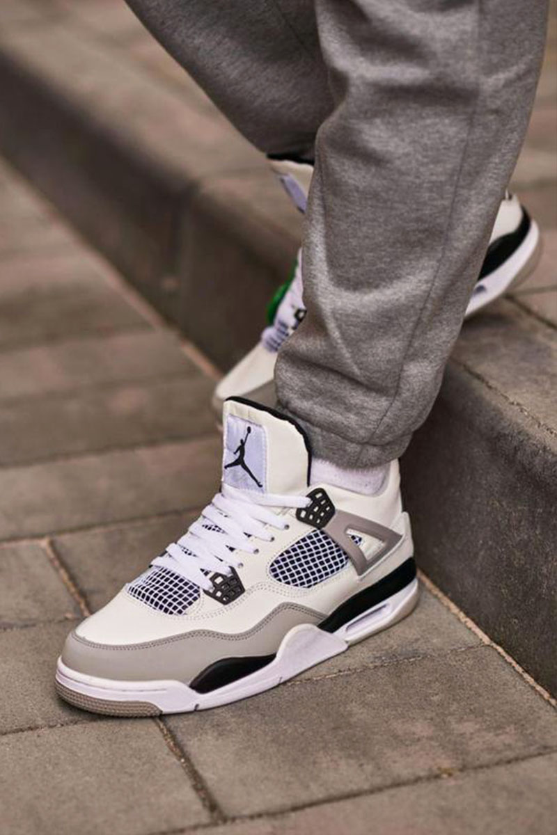 Nike Кроссовки AJ4 Retro "Military Black"