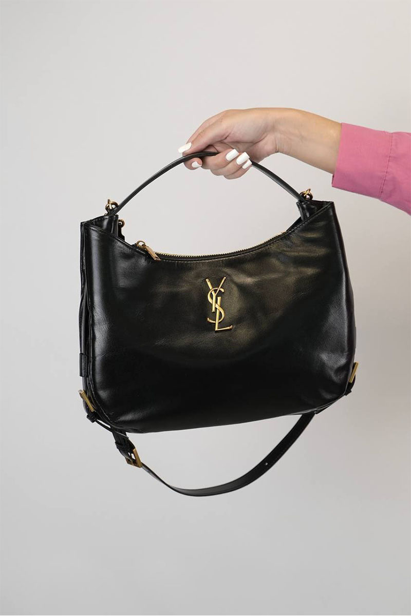 Yves Saint Laurent Кожаная сумка Le 31x20