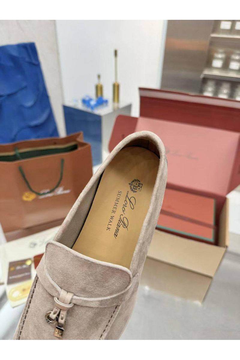 Loro Piana Женские замшевые лоферы Summer Charms Walk premium