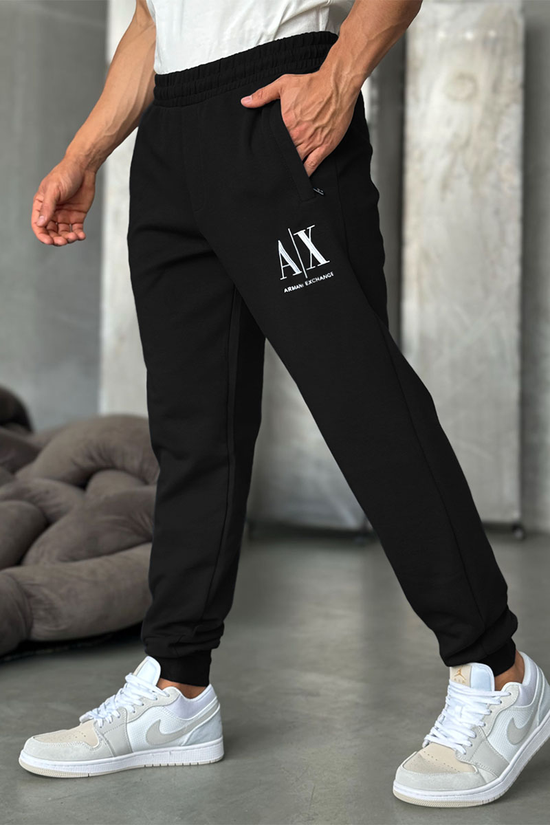 Emporio Armani EA7 Спортивные штаны logo-embroidered - Black
