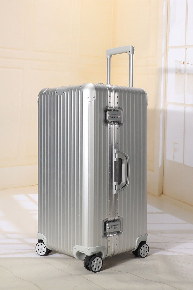 Rimowa Чемодан Aluminum Trunk Premium 77x42x36 см