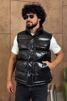 Мужской чёрный жилет 