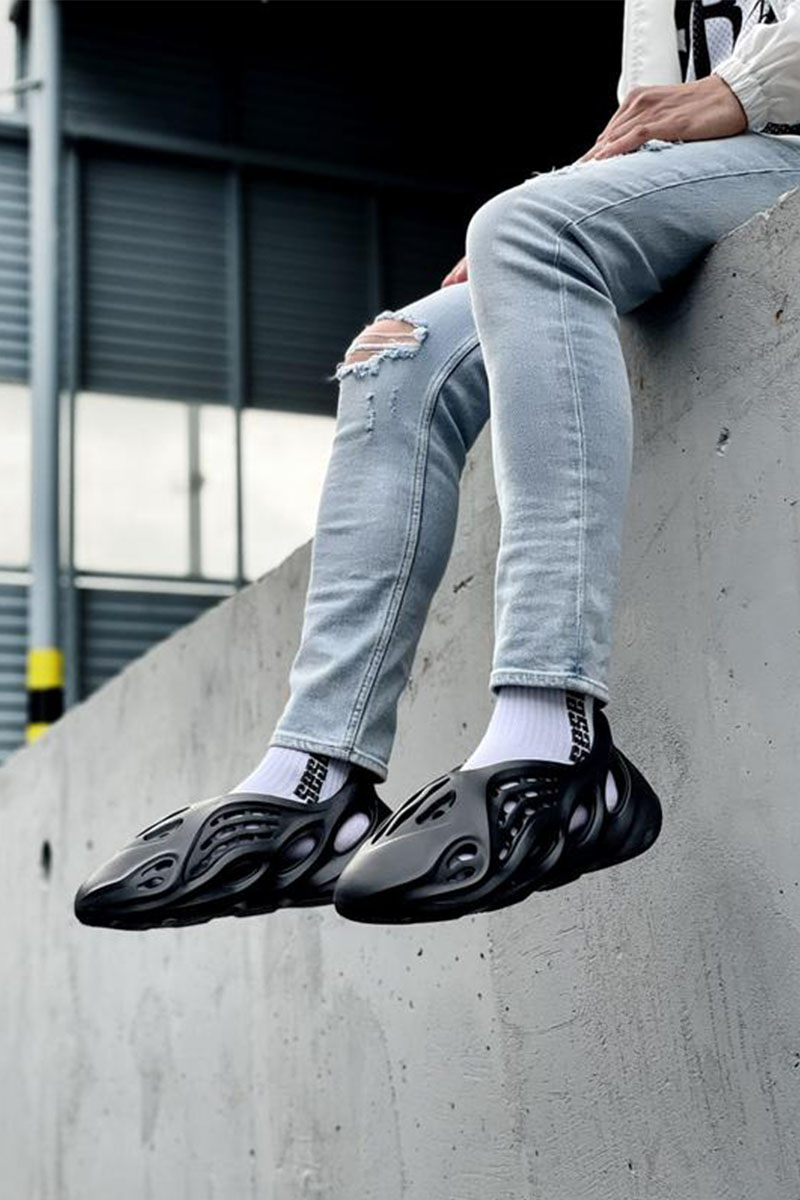 Adidas Кроссовки Yeezy Foam Runner - Black