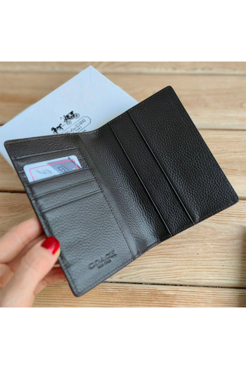 Coach Кожаная обложка на паспорт Coach 14х9,5 см (3 расцветки)