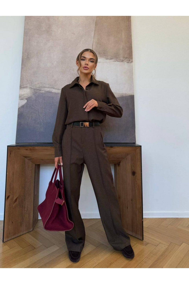 Loro Piana Женский костюм premium коричневого цвета