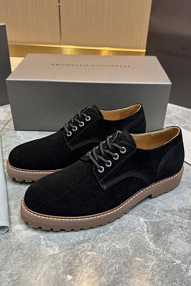 Замшевые ботинки чёрного цвета