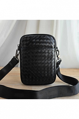 Кожаная сумка Intrecciato crossbody 20x14 см - Black 